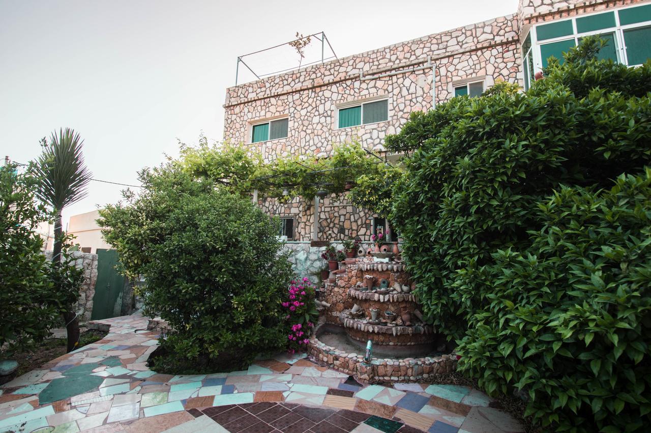 Bed and Breakfast Beit Al Baraka Umm Qays Esterno foto